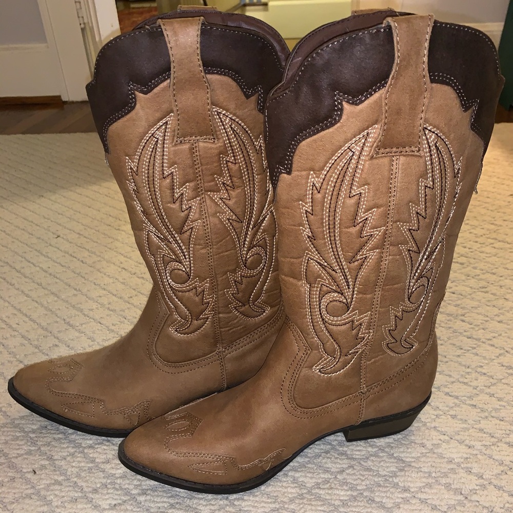 Coconut Cowgirl Boots